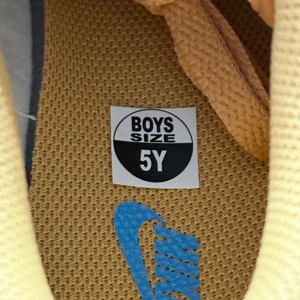 Nike Boys Dunks - Picture 7 of 9